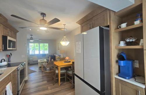 An Island Getaway at Palm Tree Villas - Photo 66