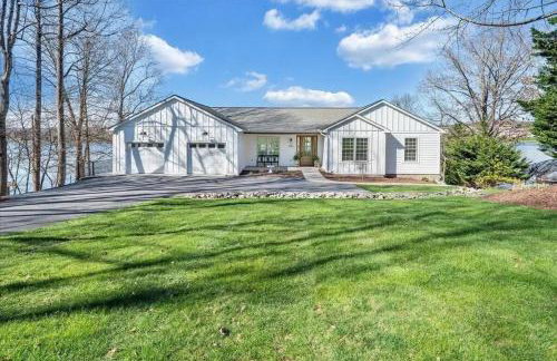 6 BD Smith Mountain Lakefront Escape sunset - Foto 4