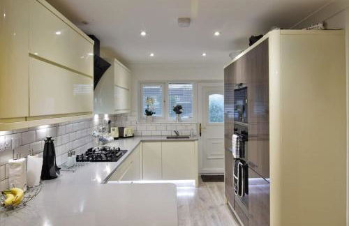 Mikes at Menai - Stylish & Spacious 3 bed house in Menai Bridge. - Foto 17