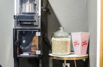 Movie Theatre Hot Tub Outdoor Grill - Foto 17