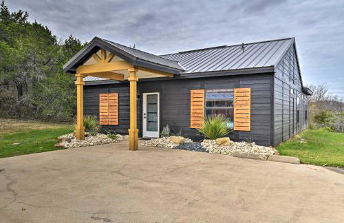 Graford Cabin with Rooftop Deck and Lake Views! - Foto 1