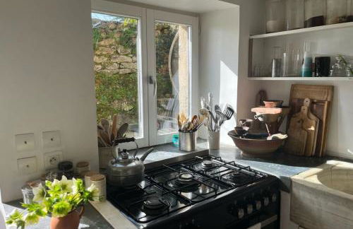 Unique Family House Steps from Port Miquel Beach - Foto 22