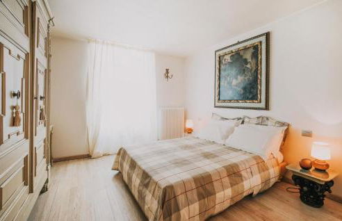 Nice Apartment In Santo Stefano Belbo - Photo 6