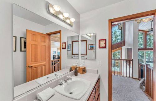 Handcrafted Tahoe Retreat Walk to Beach & Ski - Foto 28