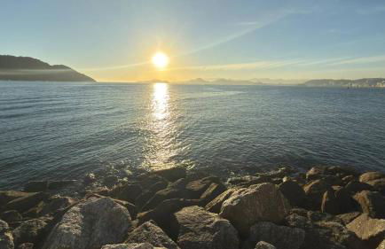 Apto 711 - Elegância com vista parcial da Praia - Foto 23