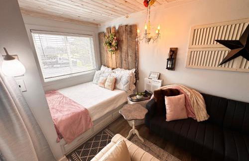 Resort- Indoor Pool, Hottub, Sauna, Gameroom - Cozy Studio-Near Slopes and Oz - Foto 11