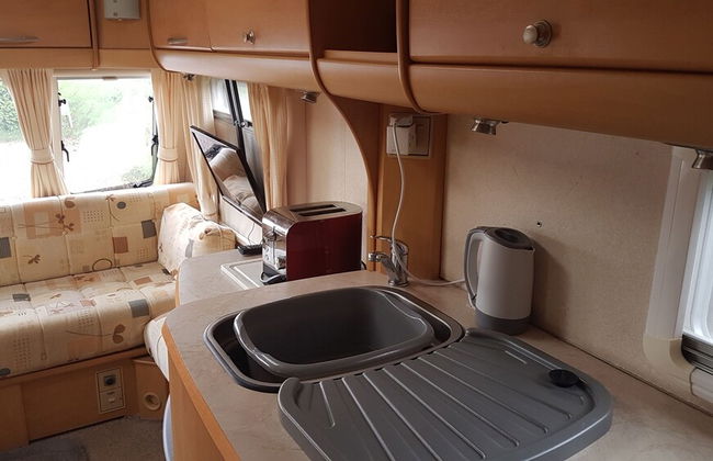 Lovely Caravan Near Notts and Newark - Foto 6