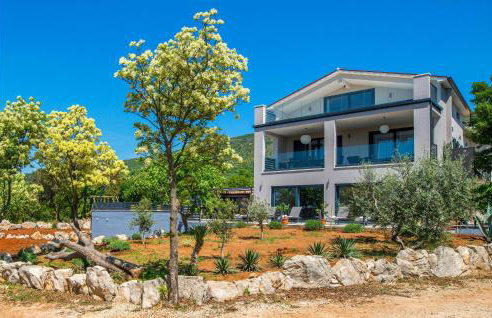 Villa with Swimming Pool, Outdoor Kitchen, Sauna, Hot Tub, Play Area, Sea View - Foto 46