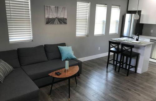 Modern Guesthouse w Private Patio and Hot Tub - Foto 2