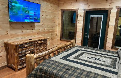 * * 4 Master Bedrooms, Views, Theater, Arcade, EVC - Photo 14