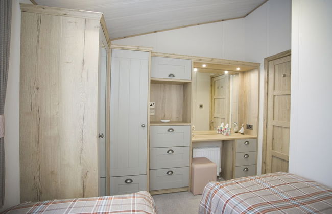 6 Berth Luxury Lodge in Christchurch, Dorset - Foto 3