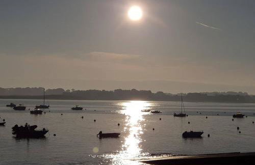 Villa bois à 500m plage avec jardin clos, WIFI et parking - Ile Grande - FR-1-368-215 - Foto 11