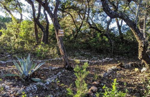 Tiny House with Amazing Views and Private Hiking Trails in Hill Country, Texas - Foto 17