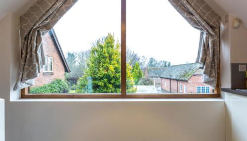 Studio in the Field - Photo 4