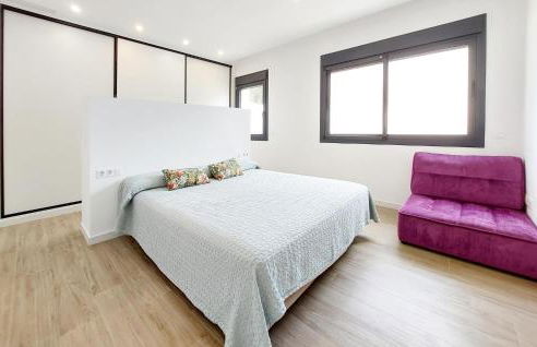 Amazing Home In Serra - Photo 18