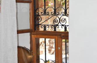 Molivos Tower - Photo 11