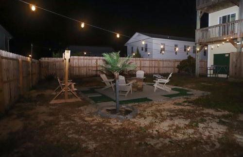 4Br 3bath Dog Friendly Ocean View Hot tub Elevator - Photo 23