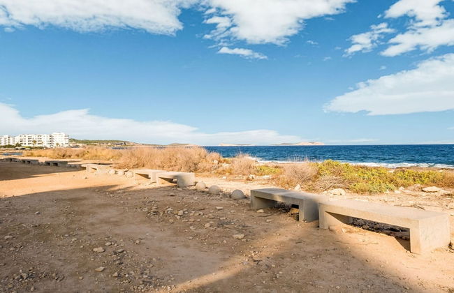 Pretty Holiday Home in Sant Josep de Sa Talaia near Sea - Foto 33