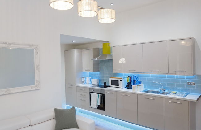 Live in Leeds Greenhill Bungalows - Photo 50