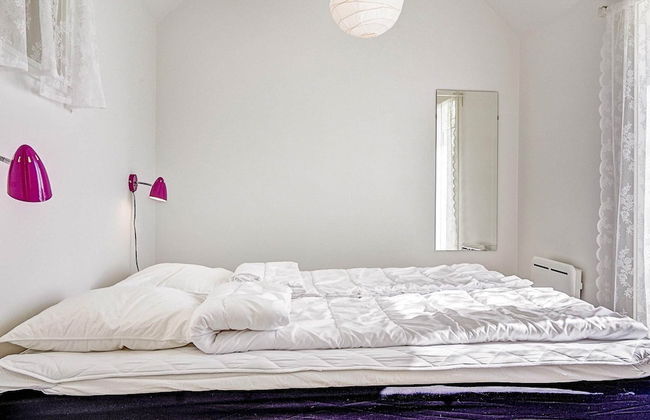 Sunlit Holiday Home in Bornholm near Sea - Photo 14