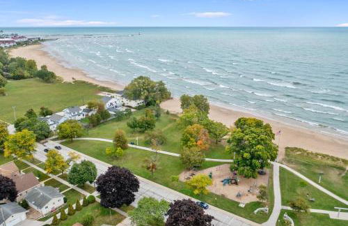 Beachside Condo w Stunning Lake Views - Foto 35