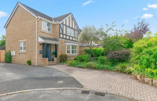 Stylish home close to the Yorkshire Dales & Leeds Airport - Photo 2