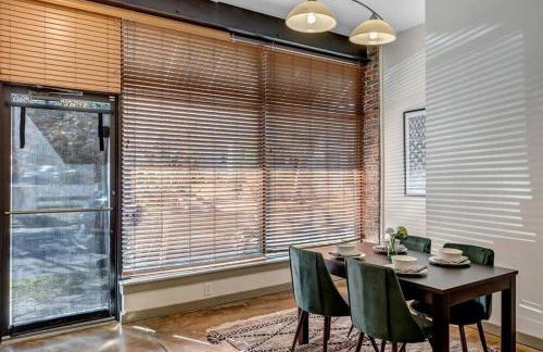 Hidden-Gem 2B Towhhouse in Springfield Close to DT and Stadium! - Photo 21