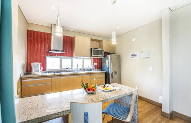 Hotel Plaza Suites - Photo 15