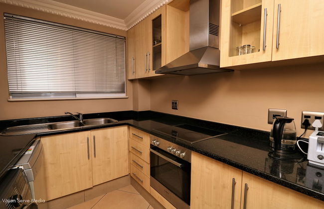 1 Bedroom Luxury Apartment - Photo 15