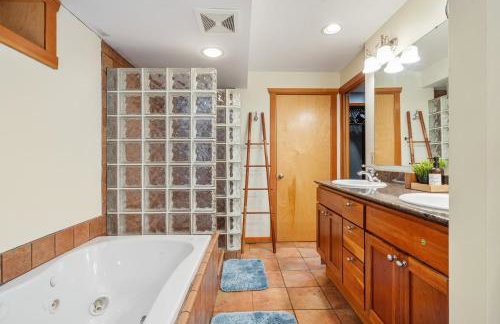 Bellevue Forest Haven Hideaway - Photo 19