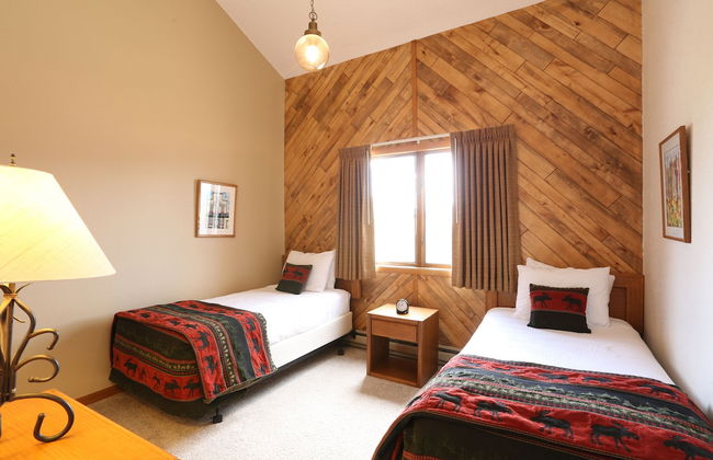 Indian Peaks Resort - Photo 10