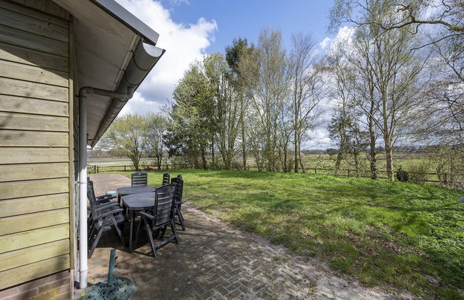 Holiday Home with Meadow View near Forests - Photo 16