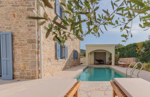 Seafront Villa Adriatica with pool - Photo 1