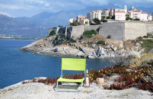 Les galets bleus de Calvi - Foto 24