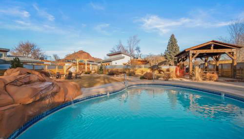 Timber & Tin D 2Bed 2Bath w Pool & Rooftop Deck - Foto 5