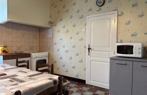 Gîte familial paisible, proche Gorges de la Loire, avec cour fermée, 3 chambres, équipements bébé - FR-1-582-116 - Foto 8