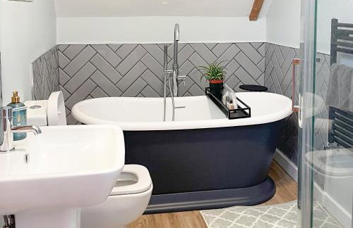 Corner Cottage - Photo 6