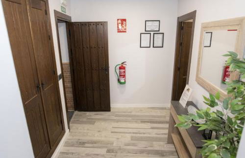 Elegante Apartamento para 5 en el centro de Cáceres con wifi - Foto 5