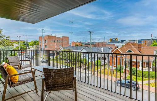 Nashville Oasis at The Muse Modern 2BR with Balcony Rooftop Views - Foto 11