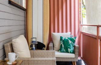 Waikiki Escape King Bed Pool Walk to Beach - Foto 6