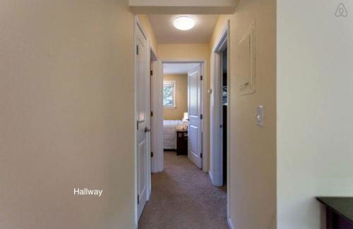 the Juliet, Best Area, 2 Bedrooms, WD, Jacuzzi Bath, New Carpet, 825sf - Foto 12