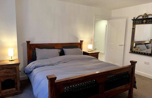 Large 5 Bedroom House Sleeps 10 Ideal for Contractors - Foto 13