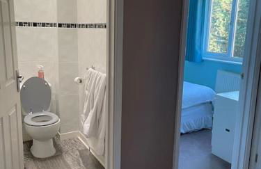 Huntingdon walk to town centre, cosy, Free parking - Foto 10