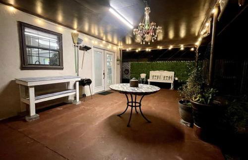 Rest, Relax & enjoy the entire cozy vacational home! - Photo 6