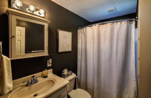 Ultra Comfy, Spotless & Spacious, Private Home in Boyne, Dogs Ok, Walk to Town - Foto 34