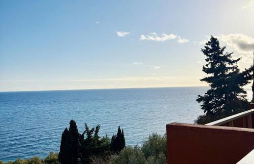 Appartement pour 8 pers. avec vue mer et Wi-Fi à Roquebrune-Cap-Martin - FR-1-827-26 - Foto 1