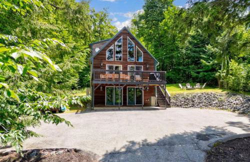 Waterfront Access with Kayaks Private Deck and a Firepit - Photo 71