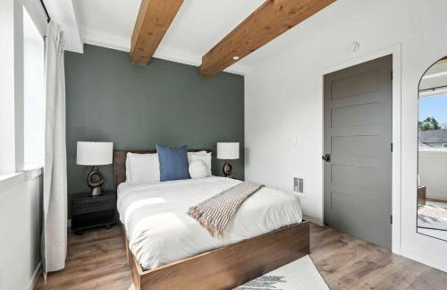 Kerns 6BR - New Spanish Style Group Stay - Photo 17