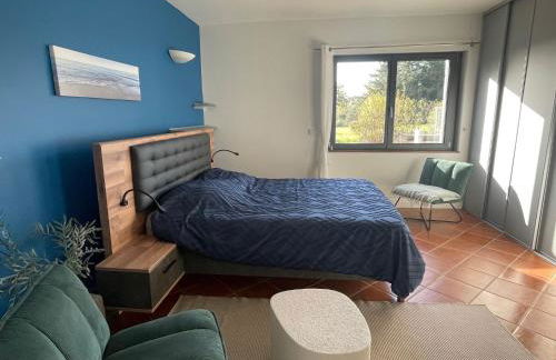 Les Hauts de Locmiquel apartment with private heated pool - Photo 2