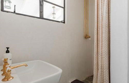 Nickey Kehoe- Heiwa Cottage Pool and Spa - Foto 17